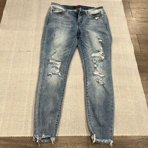 [5/27]Judy Blue Skinny Fit Light Washed Distressed mid Rise Stretch Jeans
